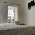 Flokos Apartment